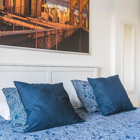 Home2book Comfy Rambla דירה